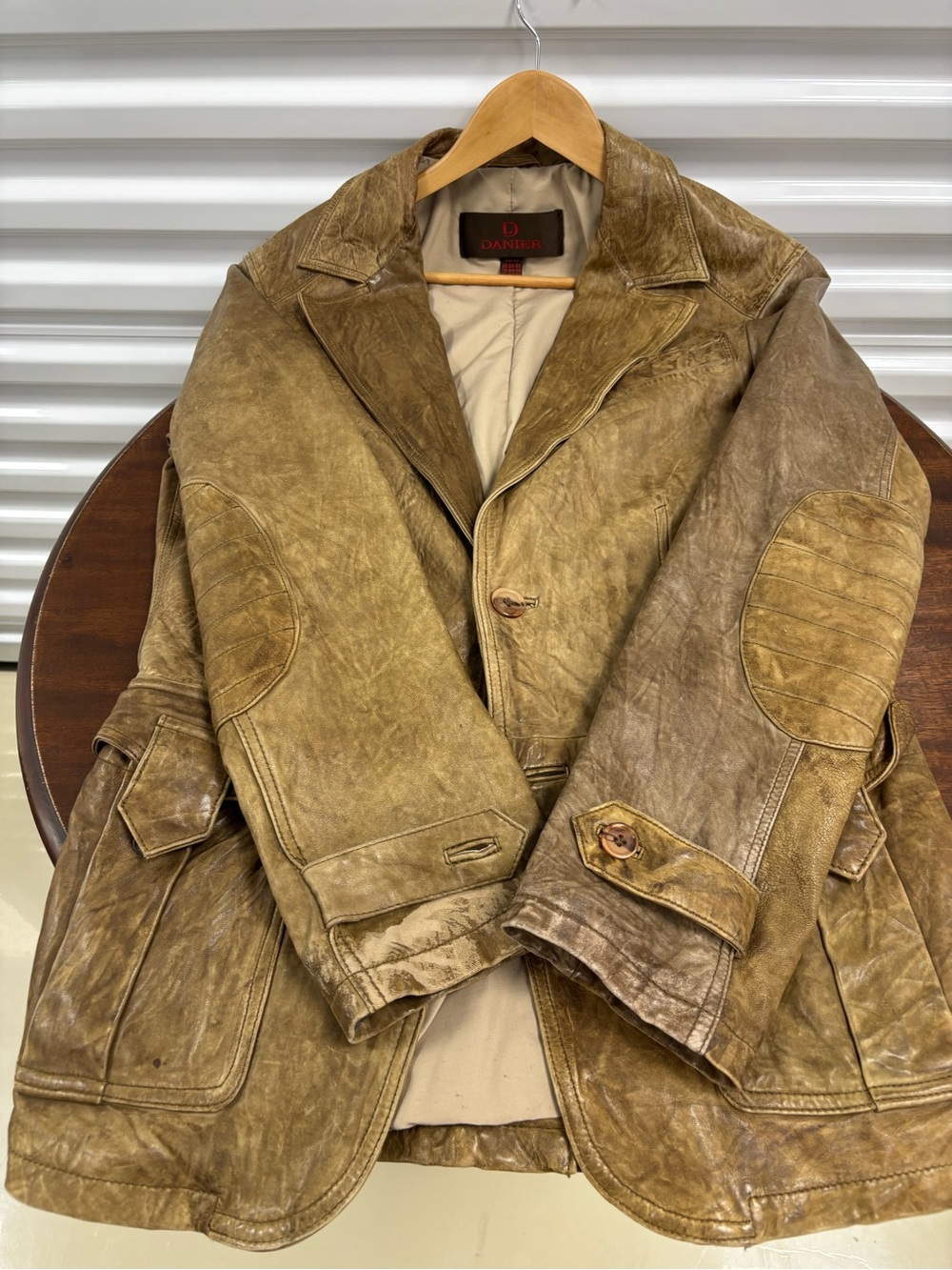 Danier Brown Distressed Leather Sportcoat